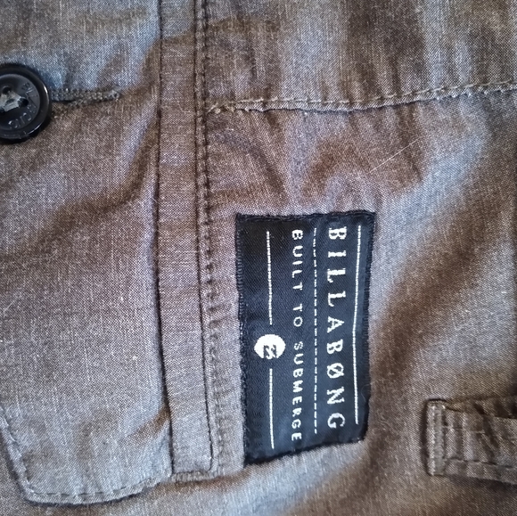 Shorts - Picture 3 of 4